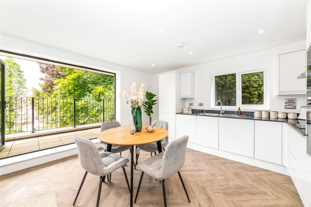 newsah new240055 img 00